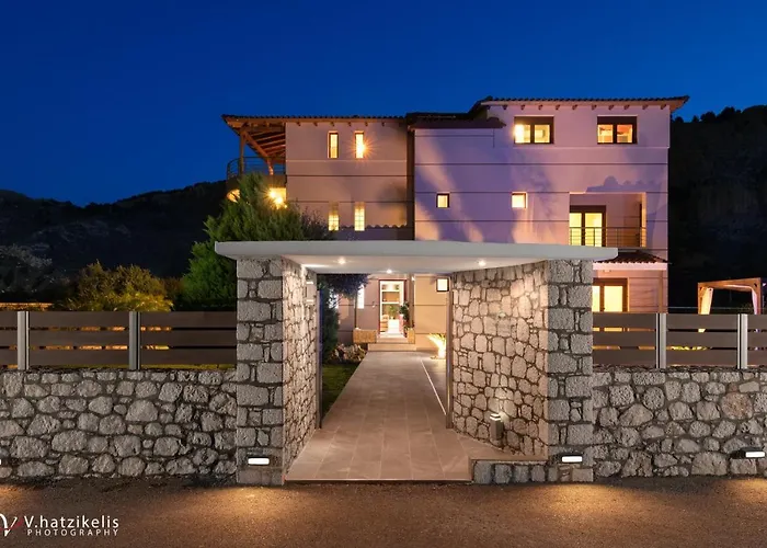 Costa Costa - Luxury *