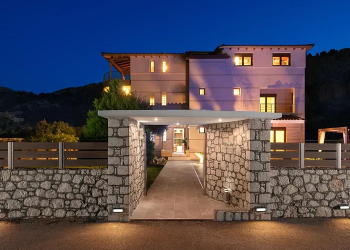 Costa Costa - Luxury